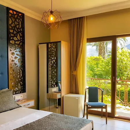 Papirus Hotel 2*