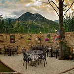 Papirus Hotel